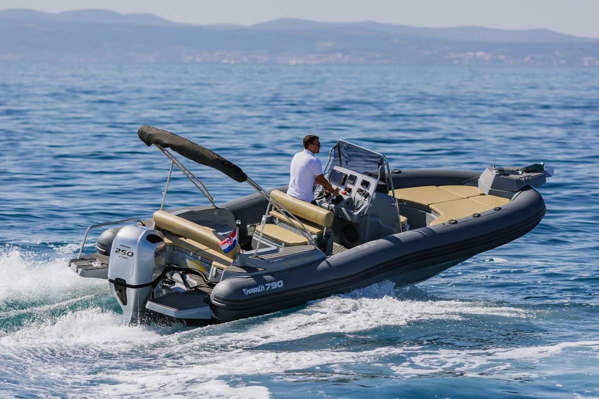 Marlin 790 luxury motor yacht