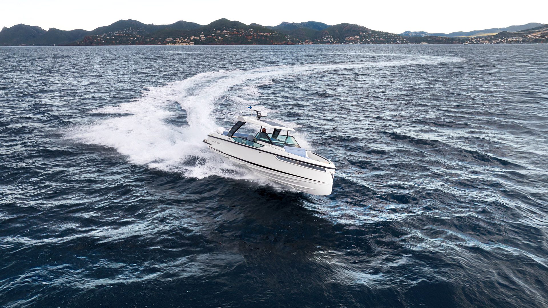 Saxdor 320 GTO luxury motor yacht